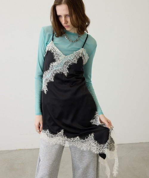 uyu.（ウユ）の「【華やかに揺れる】アシンメトリーレースワンピース（ワンピース・レディース・ブラック×ホワイト/ホワイト×ブラック/ブラック・FREE）」の12枚目の写真