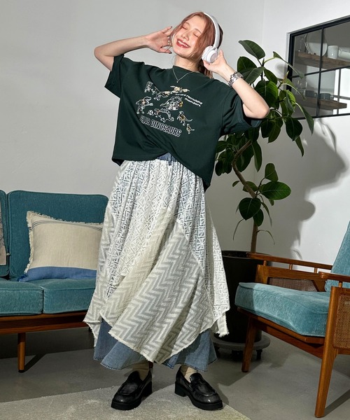 DOUBLE NAME（ダブルネーム）の「部活恐竜刺しゅうTEE（Tシャツ/カットソー・レディース・グリーン/オレンジ/オフホワイト・FREE）」の7枚目の写真