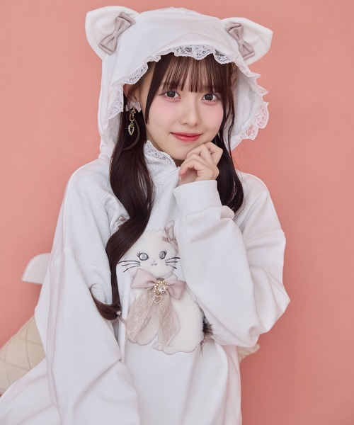 ROJITA(ロジータ)の「RibbonCatスウェットパーカー(パーカー・レディース・ホワイト/ピンク/ブラック・FREE)」の12枚目の写真