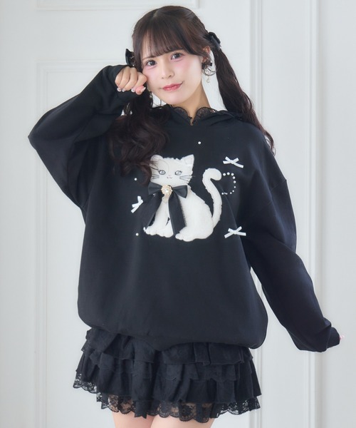 ROJITA(ロジータ)の「RibbonCatスウェットパーカー(パーカー・レディース・ホワイト/ピンク/ブラック・FREE)」の19枚目の写真