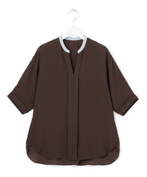 ICB(アイシービー)の「BackSatinAmunzen 5分袖キーネックブラウス(シャツ/ブラウス・レディース・アイボリー系/サックスブルー系8/ブラック系8/スカイブルー系/ローズ系5/ローズ系/ブラック系/ライトイエロー系5/ホワイト系1/ネイビー系/ダークグリーン系/ブラック系2/チャコール/グレー系1/ブルー系2・SMALL/X-SMALL/MEDIUM)」の17枚目の写真