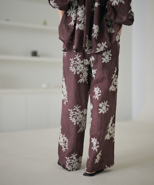 LAULEN(ローレン)の「ramie botanical embroidery wide pants /ラミーボタニカル刺繍ワイドパンツ(その他パンツ・レディース・アイボリー/ブラウン・FREE)」の17枚目の写真