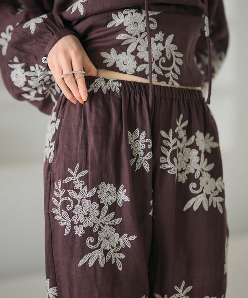 LAULEN(ローレン)の「ramie botanical embroidery wide pants /ラミーボタニカル刺繍ワイドパンツ(その他パンツ・レディース・アイボリー/ブラウン・FREE)」の22枚目の写真
