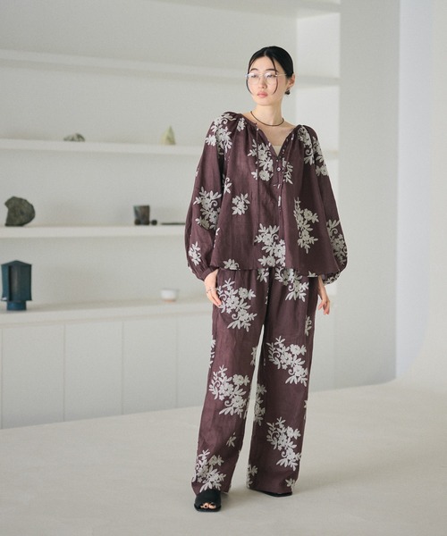 LAULEN(ローレン)の「ramie botanical embroidery wide pants /ラミーボタニカル刺繍ワイドパンツ(その他パンツ・レディース・アイボリー/ブラウン・FREE)」の19枚目の写真