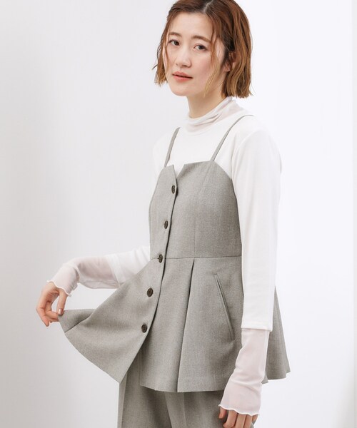 grove(グローブ)の「【カセット服】リネンライク ペプラムビスチェ(シャツ/ブラウス・レディース・ベージュ/ブラック/グレー・02/03/04)」の4枚目の写真