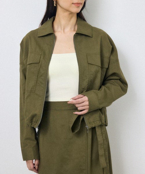 AZUL by moussy(アズールバイマウジー)の「ソフトリネンステンカラーショートブルゾン 春服 秋服(ブルゾン・レディース・ブラック/ライトベージュ/カーキ・FREE)」の3枚目の写真