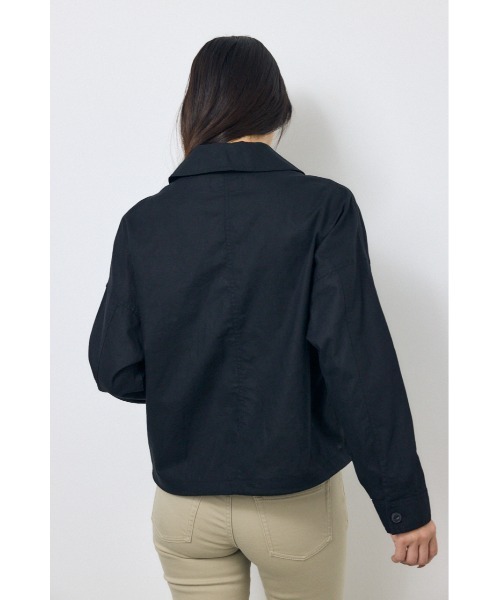 AZUL by moussy(アズールバイマウジー)の「ソフトリネンステンカラーショートブルゾン 春服 秋服(ブルゾン・レディース・ブラック/ライトベージュ/カーキ・FREE)」の8枚目の写真