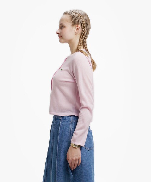 LACOSTE(ラコステ)の「丸首ラメ クロップド丈 ハイゲージニットカーディガン(カーディガン/ボレロ・レディース・ピンク/ライトグリーン/オフホワイト・40/38/36/34)」の8枚目の写真
