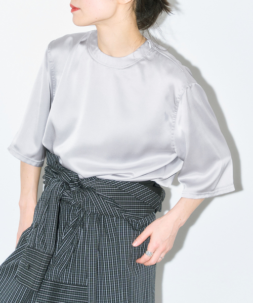 CITYSHOP(シティーショップ)の「SATIN Tシャツ(Tシャツ/カットソー・レディース・ホワイト/ブラック/シルバー・FREE)」の8枚目の写真