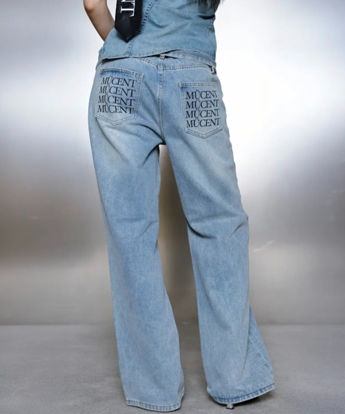 MUCENT（ムセント）の「【日本未発売/WEB限定】MUCENT(ムセント)/バック レタリング ワイド デニムパンツ/NOVA BACK LETTERING WIDE DENIM PANTS（デニムパンツ・レディース・ライトブルー・M/S）」の3枚目の写真