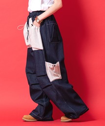 a.p.o.v.（エーピーオービー）の「a.p.o.v. パイルビッグポケットパッチングスーパーワイドデニムパンツ（デニムパンツ）」