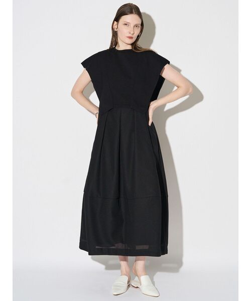 ELENDEEK（エレンディーク）の「ニットレイヤードワンピース（ワンピース・レディース・ブラック/オフホワイト・02/01）」の2枚目の写真