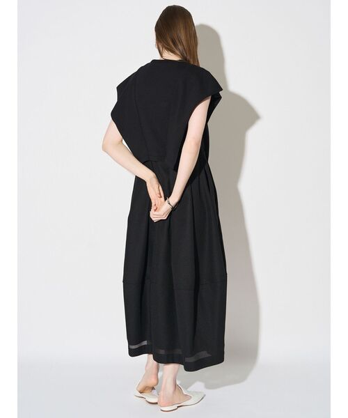 ELENDEEK（エレンディーク）の「ニットレイヤードワンピース（ワンピース・レディース・ブラック/オフホワイト・02/01）」の13枚目の写真