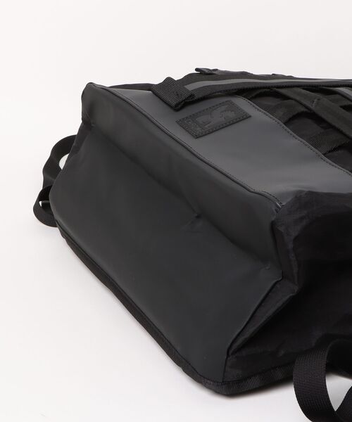 CHROME(クローム)の「CHROME/クローム バックパック BARRAGE 34L TPU 防水 BG368BXRF(バックパック/リュック・メンズ・ブラック・FREE)」の3枚目の写真