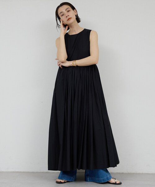 GALLARDAGALANTE（ガリャルダガランテ）の「【Dhritië】タックスリーブレスロングワンピース（ワンピース・レディース・ピンク/オフホワイト/ブラック・FREE）」の3枚目の写真