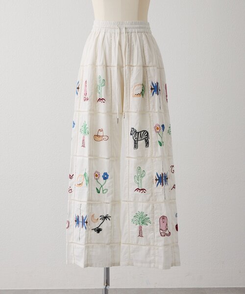 ear PAPILLONNER（イアパピヨネ）の「パッチワーク刺しゅうパンツ【SUM1 STYLE】（その他パンツ・レディース・ブラック/ホワイト・FREE）」の16枚目の写真