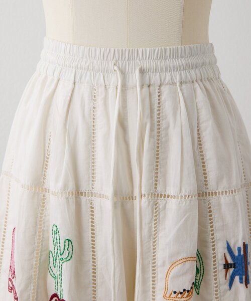 ear PAPILLONNER（イアパピヨネ）の「パッチワーク刺しゅうパンツ【SUM1 STYLE】（その他パンツ・レディース・ブラック/ホワイト・FREE）」の19枚目の写真