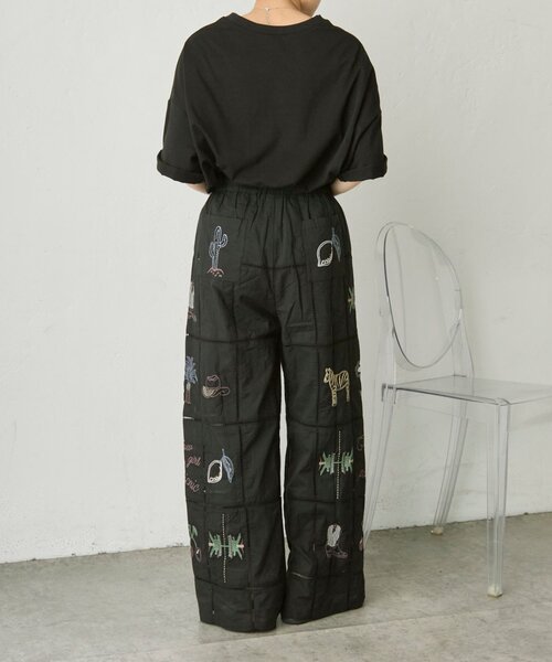 ear PAPILLONNER（イアパピヨネ）の「パッチワーク刺しゅうパンツ【SUM1 STYLE】（その他パンツ・レディース・ブラック/ホワイト・FREE）」の8枚目の写真