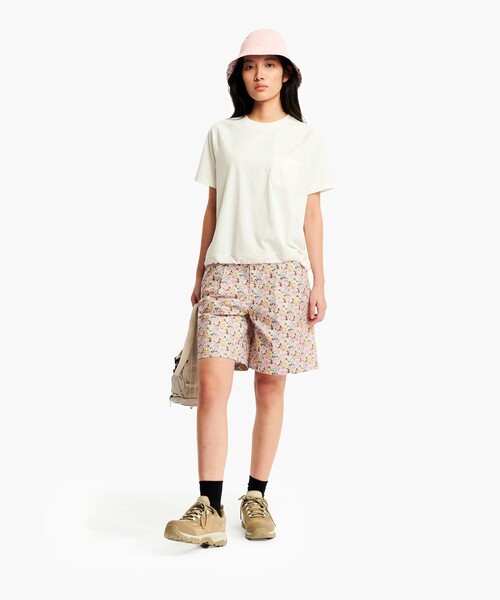 AIGLE（エーグル）の「【LIBERTY】  フラワープリント ストレッチ アクティブバミューダパンツ（その他パンツ・レディース・ピンク/モスグリーン・34/38/36/40）」の5枚目の写真