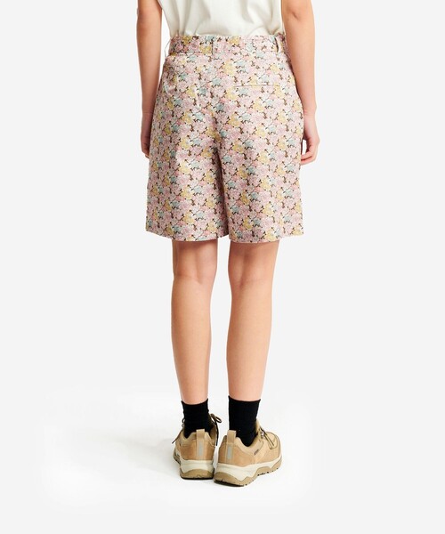 AIGLE（エーグル）の「【LIBERTY】  フラワープリント ストレッチ アクティブバミューダパンツ（その他パンツ・レディース・ピンク/モスグリーン・34/38/36/40）」の4枚目の写真