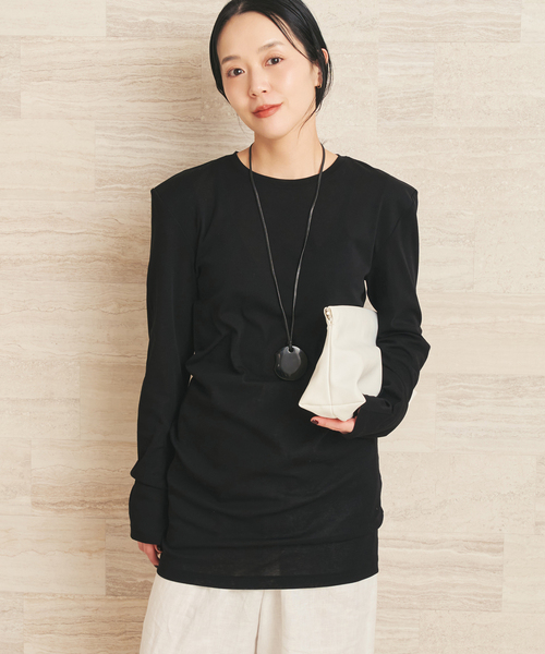plage（プラージュ）の「《追加》SQUARE SHOULDER Tシャツ 2（Tシャツ/カットソー・レディース・ベージュ/ブラック・FREE）」の8枚目の写真