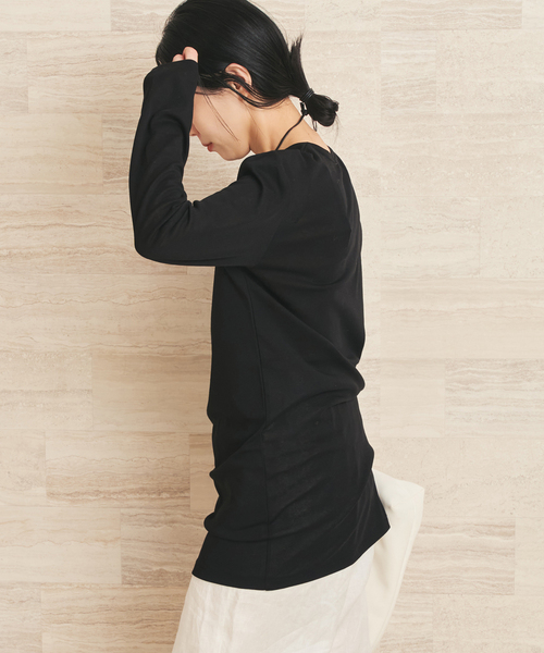 plage（プラージュ）の「《追加》SQUARE SHOULDER Tシャツ 2（Tシャツ/カットソー・レディース・ベージュ/ブラック・FREE）」の11枚目の写真