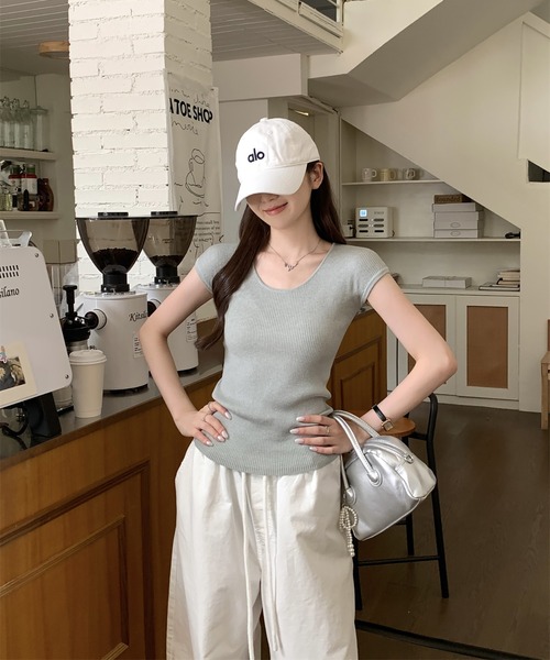LAFFMO(ラフモ)の「フレンチスリーブリブニット(ニット/セーター・レディース・グリーン/ホワイト・F)」の21枚目の写真
