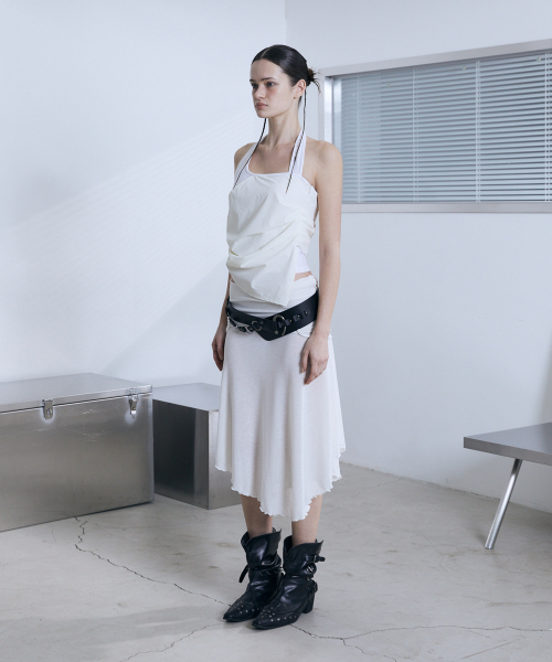 VOONT(ブント)の「Diagonal Panel Halter Sleeveless (IVORY)(Tシャツ/カットソー・レディース・アイボリー・SMALL/MEDIUM)」の4枚目の写真