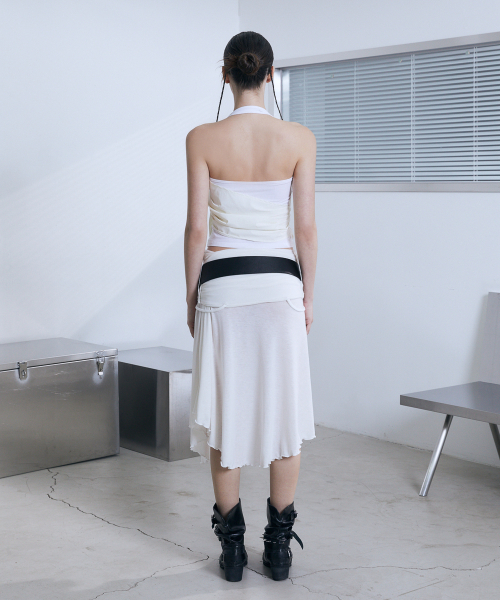 VOONT(ブント)の「Diagonal Panel Halter Sleeveless (IVORY)(Tシャツ/カットソー・レディース・アイボリー・SMALL/MEDIUM)」の2枚目の写真