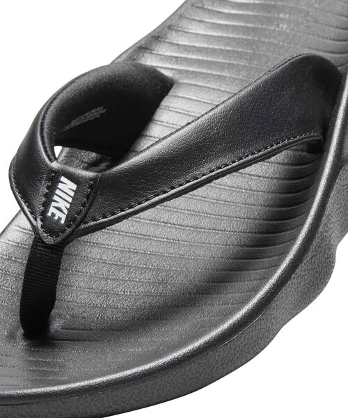 NIKE(ナイキ)の「ナイキ マリーナ ウィメンズスライド / Nike Marina Women's Slides IH2381-001 Black(サンダル・レディース・ブラック・23/22/26/25/24)」の6枚目の写真