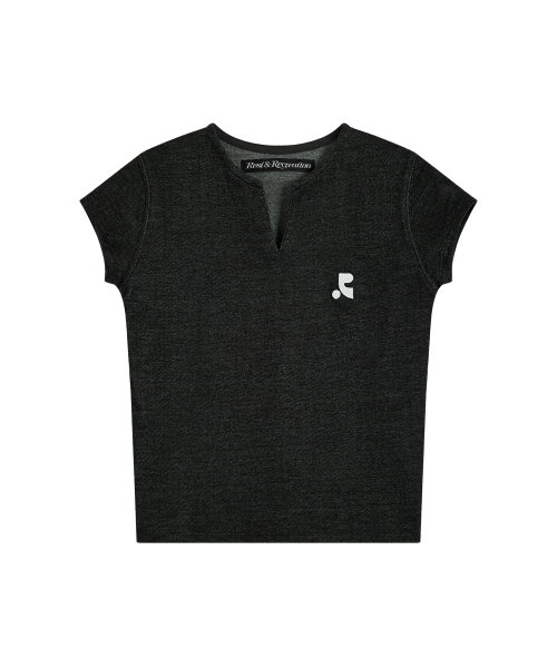 Rest&Recreation(レストアンドレクリエーション)の「SLIT NECK T-SHIRT - BLACK(Tシャツ/カットソー・レディース・その他・ONE)」の1枚目の写真
