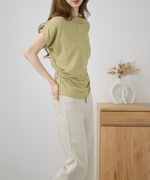 DAYRA(デイラ)の「ドレープ 半袖 ボートネック カットソー(Tシャツ/カットソー・レディース・グリーン/アイボリー/イエロー/ブラック/グレー/ホワイト・FREE)」の9枚目の写真
