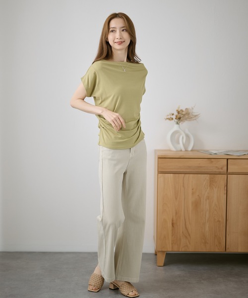 DAYRA(デイラ)の「ドレープ 半袖 ボートネック カットソー(Tシャツ/カットソー・レディース・グリーン/アイボリー/イエロー/ブラック/グレー/ホワイト・FREE)」の11枚目の写真