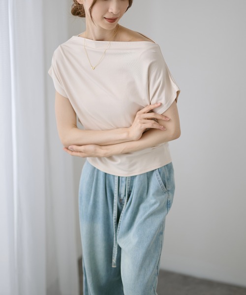 DAYRA(デイラ)の「ドレープ 半袖 ボートネック カットソー(Tシャツ/カットソー・レディース・グリーン/アイボリー/イエロー/ブラック/グレー/ホワイト・FREE)」の15枚目の写真