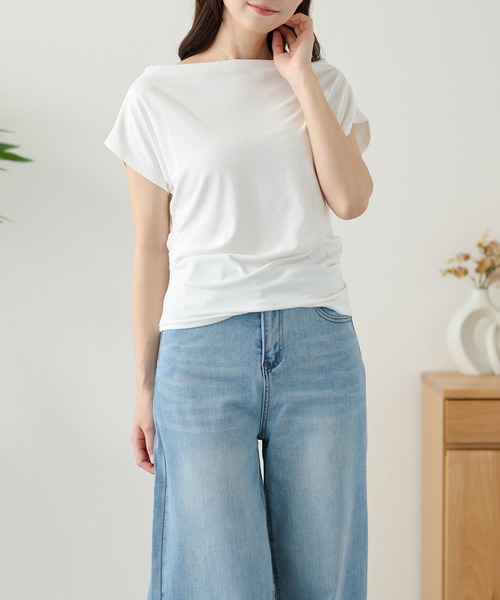 DAYRA(デイラ)の「ドレープ 半袖 ボートネック カットソー(Tシャツ/カットソー・レディース・グリーン/アイボリー/イエロー/ブラック/グレー/ホワイト・FREE)」の18枚目の写真
