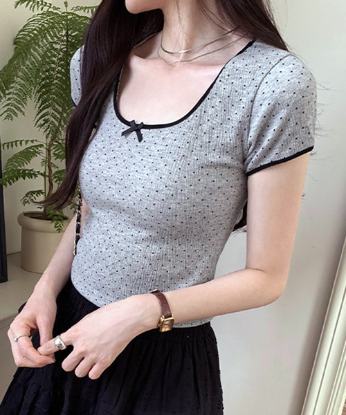 lulufa(ルルファ)の「リボン付き ドット柄Tシャツ 配色パイピング/韓国ガーリースタイル(Tシャツ/カットソー・レディース・アイボリー/グレー・LARGE/MEDIUM)」の5枚目の写真