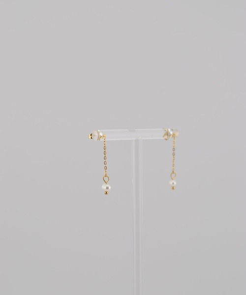 BROTHERHOOD(ブラザーフッド)の「【earyear】Tiny Fresh Pearl Drop Pierce(ピアス(両耳用)・レディース・ゴールド・FREE)」の2枚目の写真