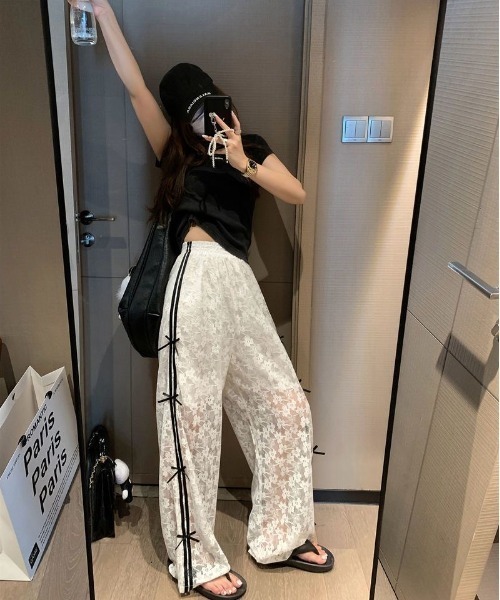 ViViDAY(ビビデー)の「サイトリボン&ライン柄 レース透けワイドパンツ(スウェットパンツ・レディース・ブラック/ホワイト・M)」の12枚目の写真