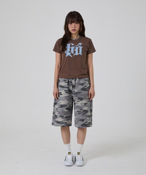 HOODHOOD(フッドフッド)の「【UNISEX】HOODHOOD/バックプリントバミューダパンツ(裏毛)(スウェットパンツ・レディース・ブラック/グレー/グレー系カモフラージュ・LARGE/MEDIUM)」の17枚目の写真