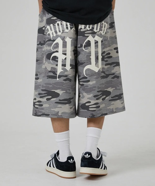 HOODHOOD(フッドフッド)の「【UNISEX】HOODHOOD/バックプリントバミューダパンツ(裏毛)(スウェットパンツ・レディース・ブラック/グレー/グレー系カモフラージュ・LARGE/MEDIUM)」の13枚目の写真