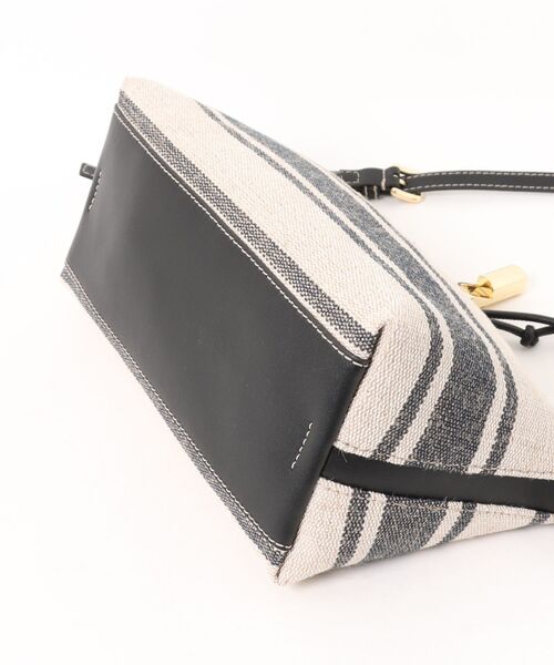 FURLA(フルラ)の「フルラ デビー (Furla Debby) ショルダーバッグ(ハンドバッグ・レディース・レッド/インディゴブルー/エメラルドブルー・ONE SIZE)」の11枚目の写真