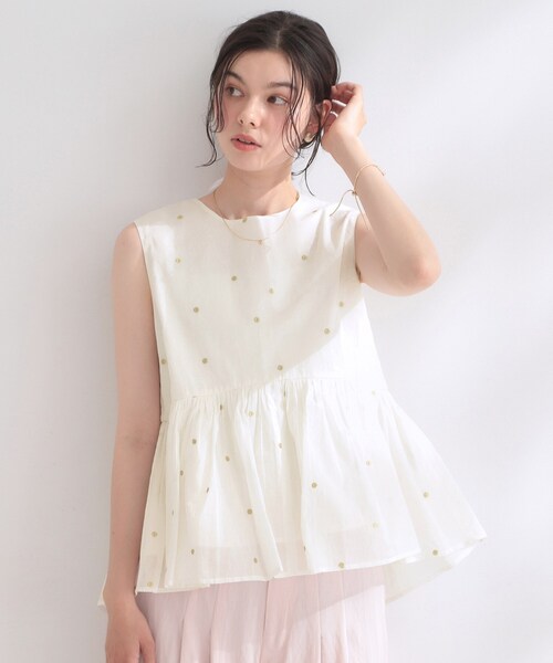 OPAQUE.CLIP(オペークドットクリップ)の「ラメドット刺繍ペプラムブラウス【洗える】(シャツ/ブラウス・レディース・ネイビー系/ホワイト系1・00)」の1枚目の写真