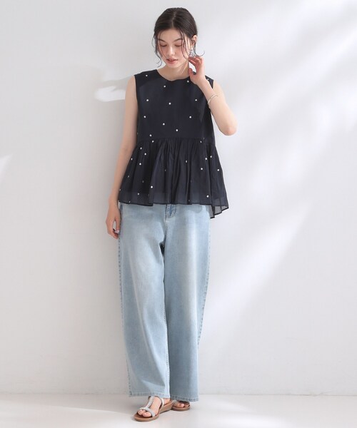 OPAQUE.CLIP(オペークドットクリップ)の「ラメドット刺繍ペプラムブラウス【洗える】(シャツ/ブラウス・レディース・ネイビー系/ホワイト系1・00)」の8枚目の写真