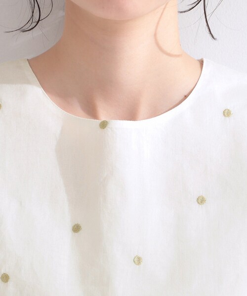 OPAQUE.CLIP(オペークドットクリップ)の「ラメドット刺繍ペプラムブラウス【洗える】(シャツ/ブラウス・レディース・ネイビー系/ホワイト系1・00)」の14枚目の写真