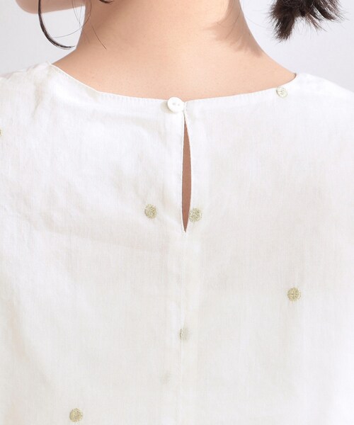 OPAQUE.CLIP(オペークドットクリップ)の「ラメドット刺繍ペプラムブラウス【洗える】(シャツ/ブラウス・レディース・ネイビー系/ホワイト系1・00)」の15枚目の写真