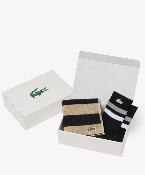 LACOSTE(ラコステ)の「【EC限定ギフトbox付き】ボーダータオルハンカチ&ラインリブショートソックスセット(ソックス/靴下・メンズ・グリーン/ベージュ・27.0cm)」の1枚目の写真