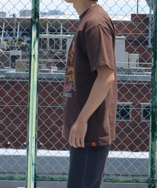 UNIVERSAL OVERALL(ユニバーサルオーバーオール)の「UNIVERSAL OVERALL / hamburger SS TEE / ハンバーガープリント半袖Tシャツ(Tシャツ/カットソー・メンズ・ホワイト/ブラウン/ブラック・L/M)」の11枚目の写真
