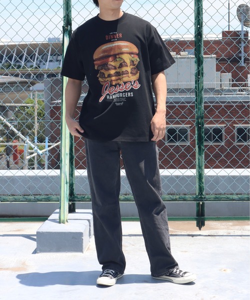 UNIVERSAL OVERALL(ユニバーサルオーバーオール)の「UNIVERSAL OVERALL / hamburger SS TEE / ハンバーガープリント半袖Tシャツ(Tシャツ/カットソー・メンズ・ホワイト/ブラウン/ブラック・L/M)」の12枚目の写真