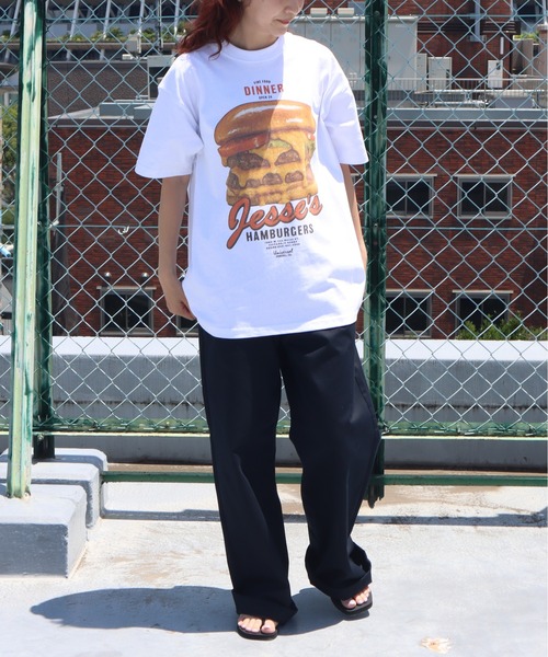 UNIVERSAL OVERALL(ユニバーサルオーバーオール)の「UNIVERSAL OVERALL / hamburger SS TEE / ハンバーガープリント半袖Tシャツ(Tシャツ/カットソー・メンズ・ホワイト/ブラウン/ブラック・L/M)」の5枚目の写真
