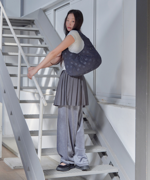 HAVEAWHALE（ハブアホエール）の「dot padding bag (NA)（ショルダーバッグ・レディース・その他・FREE）」の2枚目の写真